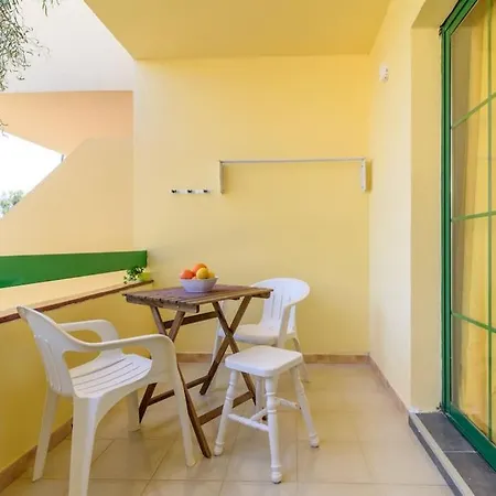 In Vista Con Piscina Коста-де-Антигуа
